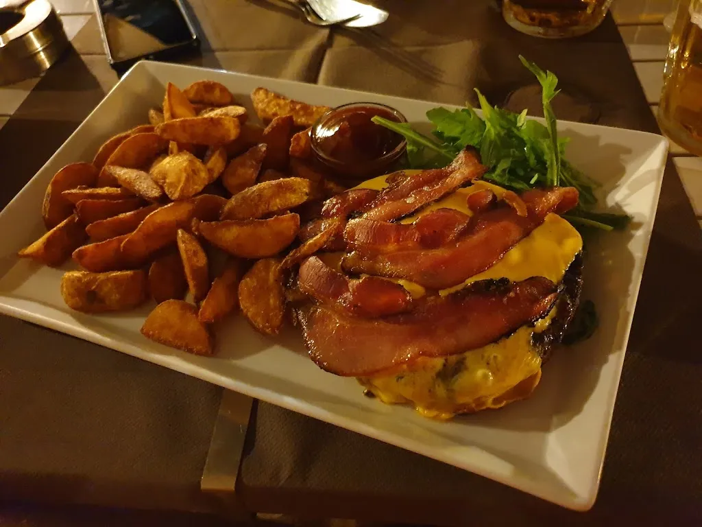 Lau Mnt_Crystal The Bone Steakhouse_Cerveteri_review