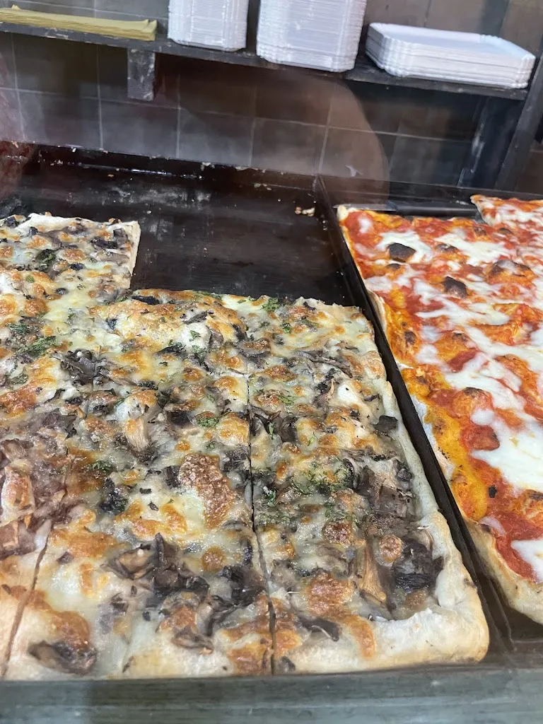 Mahsa Hanifi_Pizza al Taglio Bodeguita_Sulmona_review