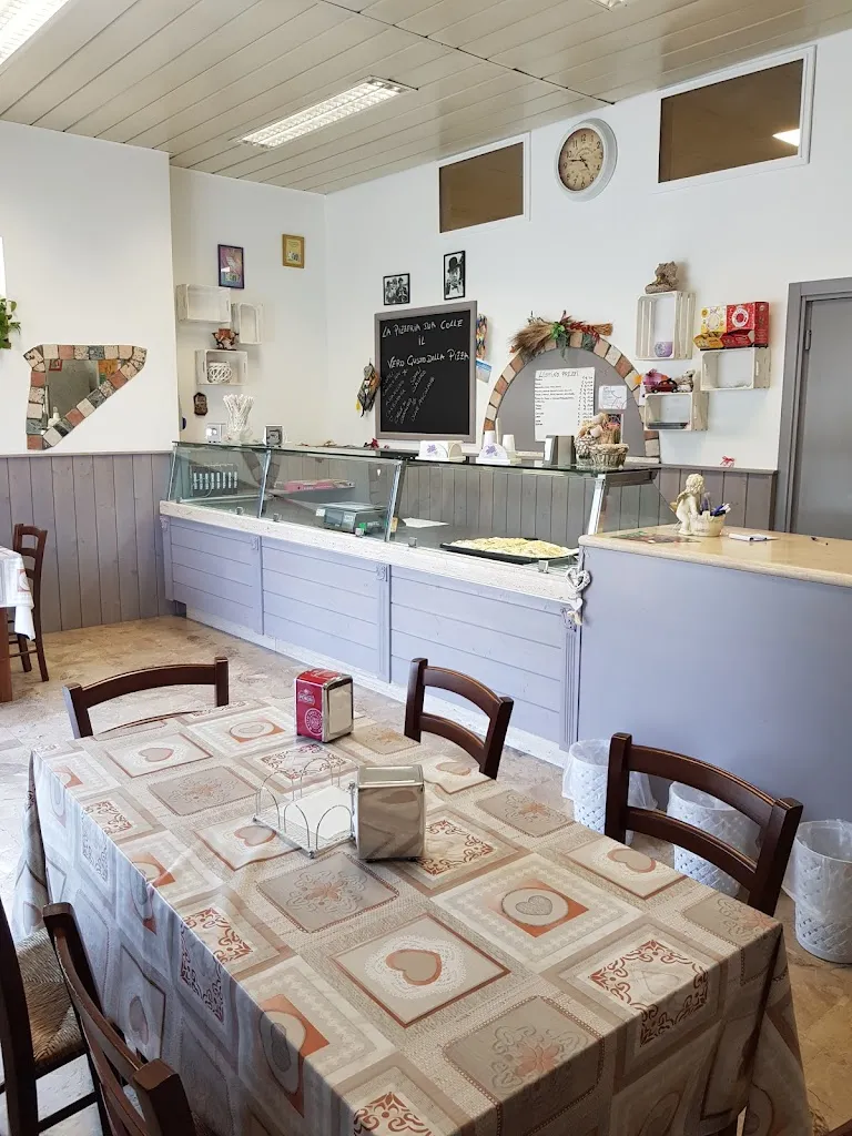 La Pizzeria Der Colle restaurant in Colle di Fuori