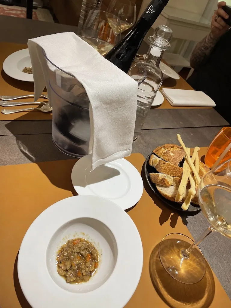 Rhea Che_BIS OSTERIA ITALIANA CONTEMPORANEA_Colle del Pino_review
