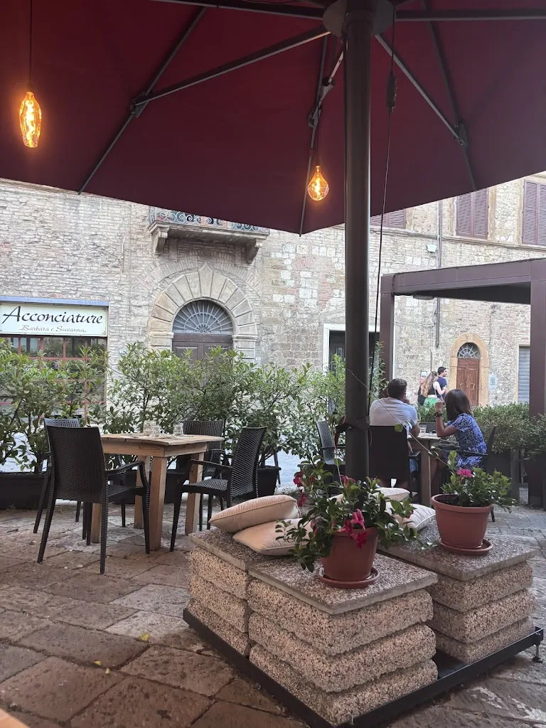 L'Oste Di Borgo_Colle del Pino_slider_image_2