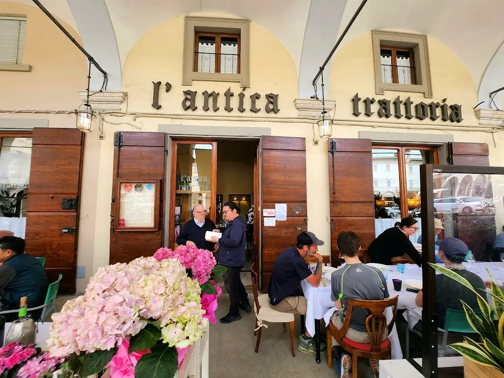 L'Antica Trattoria di Paradisi Enrico restaurant in Colle del Pino