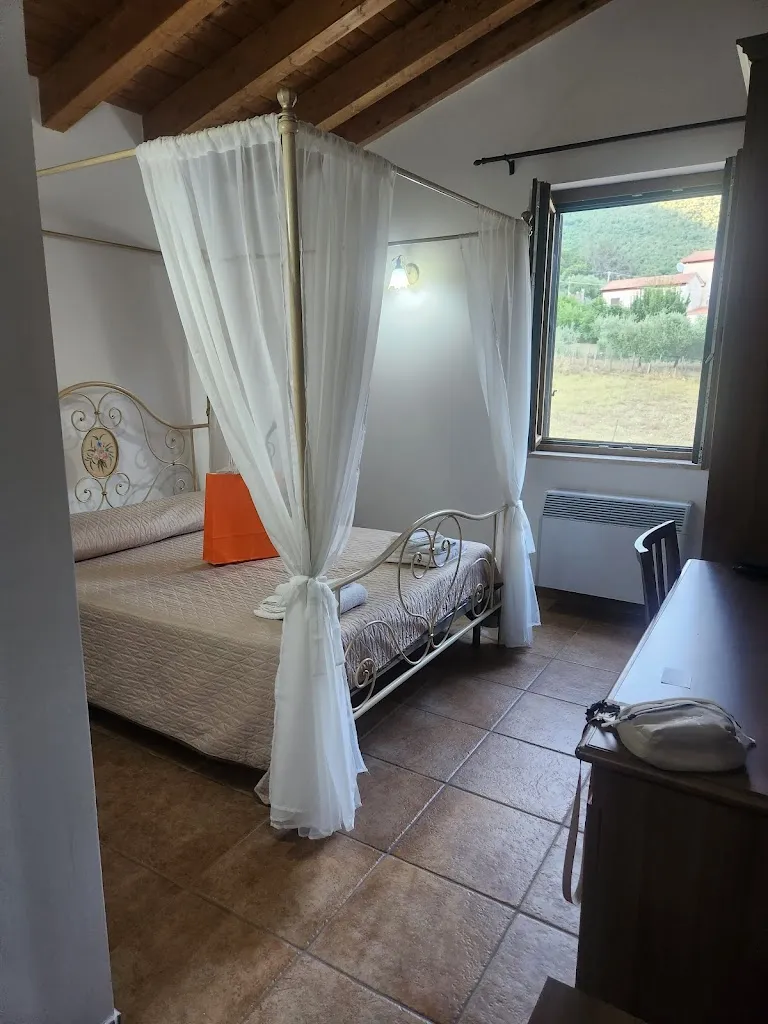 maya morawska_Agriturismo La Bersagliera_Colle San Magno_review