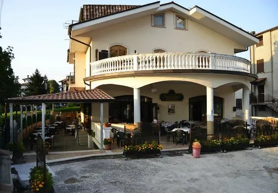 DabriS' Brasserie_Colle Spina_slider_image_3