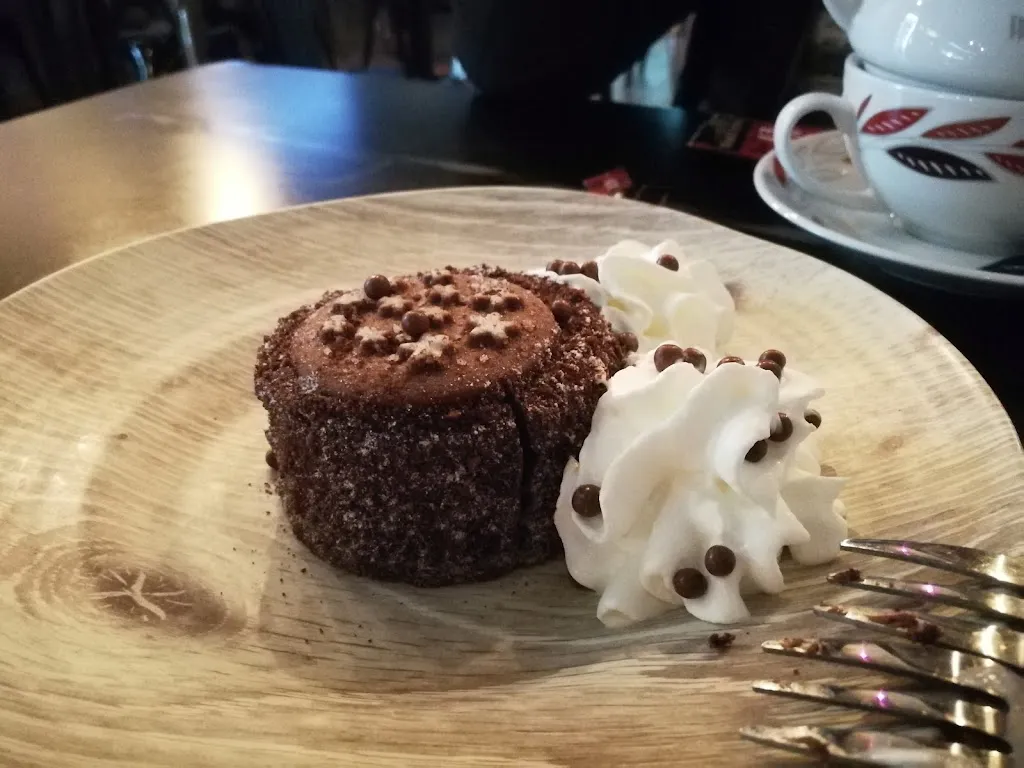 Antonio Luciano_Centrale_Cisterna di Latina_review