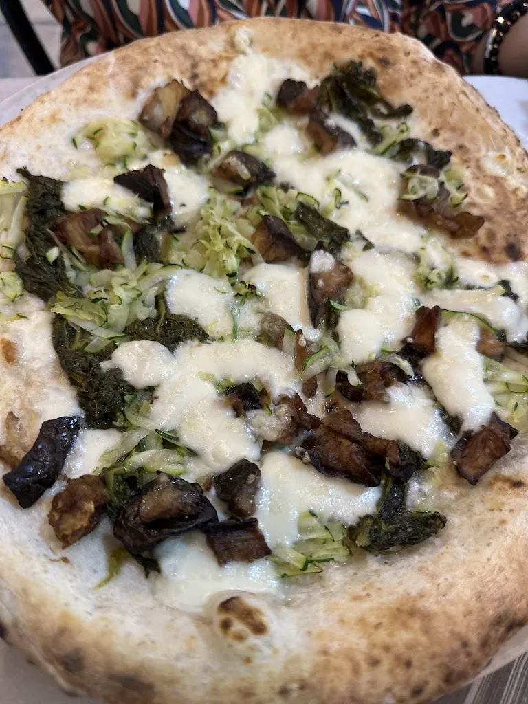 Piennolo Rosso_Cisterna di Latina_slider_image_2