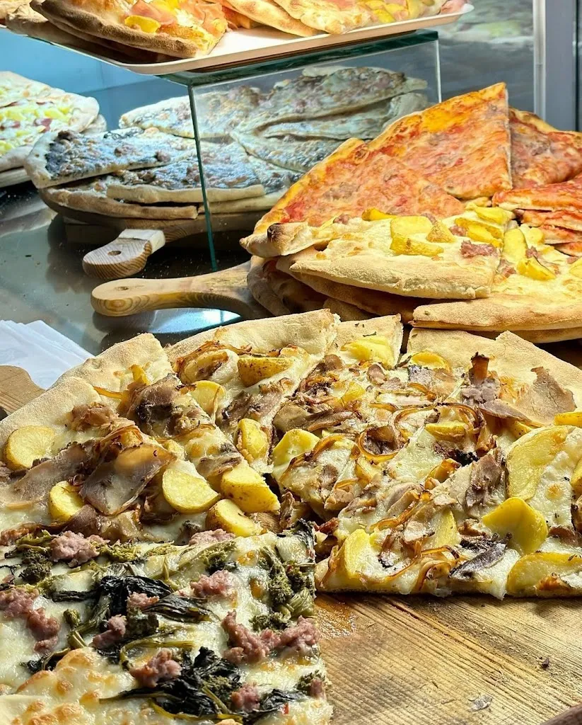 La Piazzetta - Pizzeria - Piadineria restaurant in Sulmona