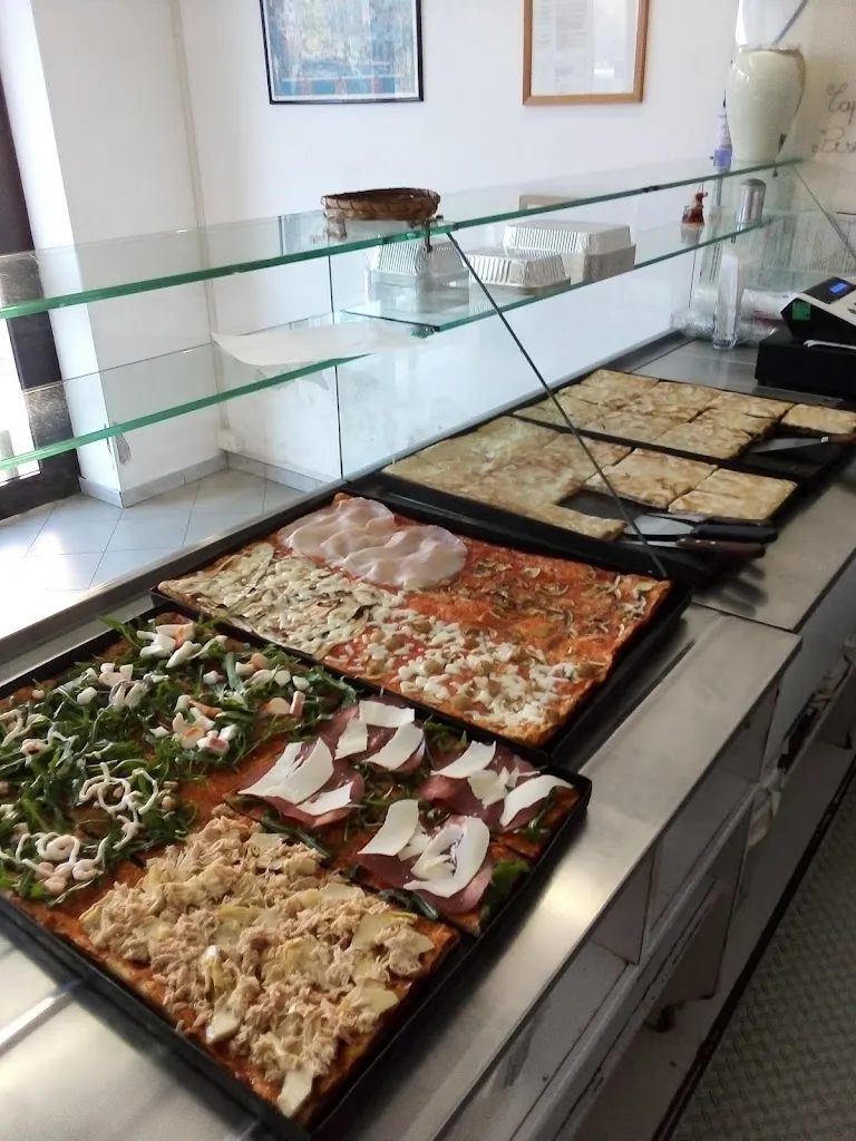 G.R. Gestione Ristorazione Di Capozzi Rosaria E C. Sas restaurant in Cisterna di Latina