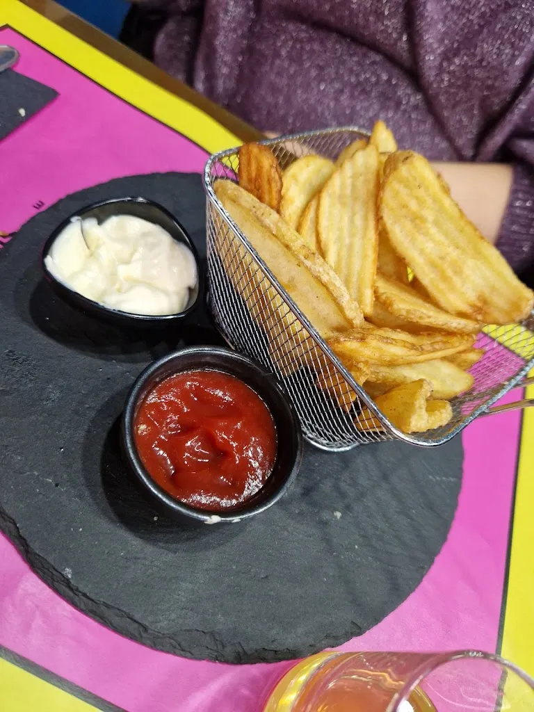 Gianmarco Bogarelli_O PIZZA_Cisterna di Latina_recensione