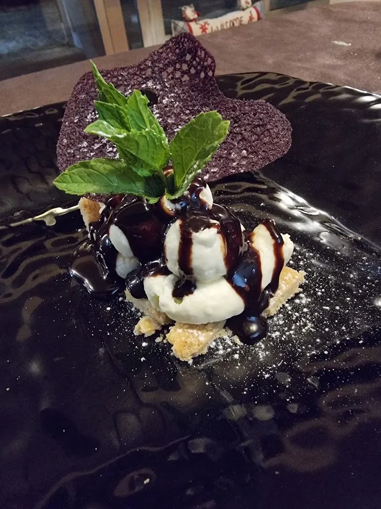 Mary D'Agostino_Villa Elena_Sulmona_review