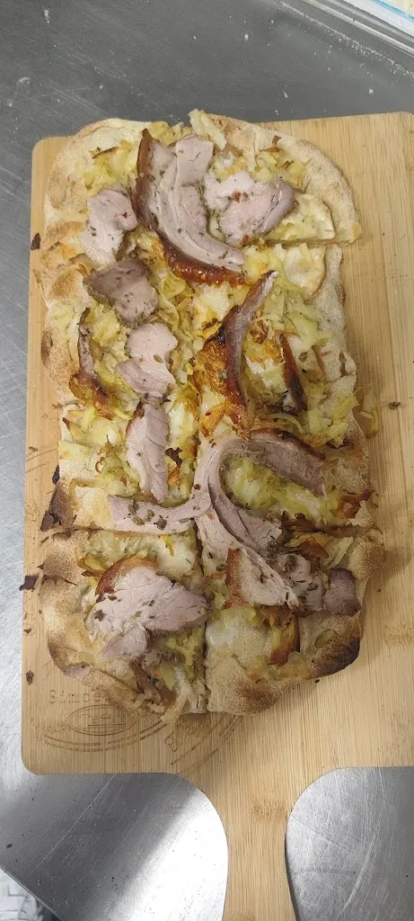 Pinseria Alex Petricca restaurant in Colle Mainello