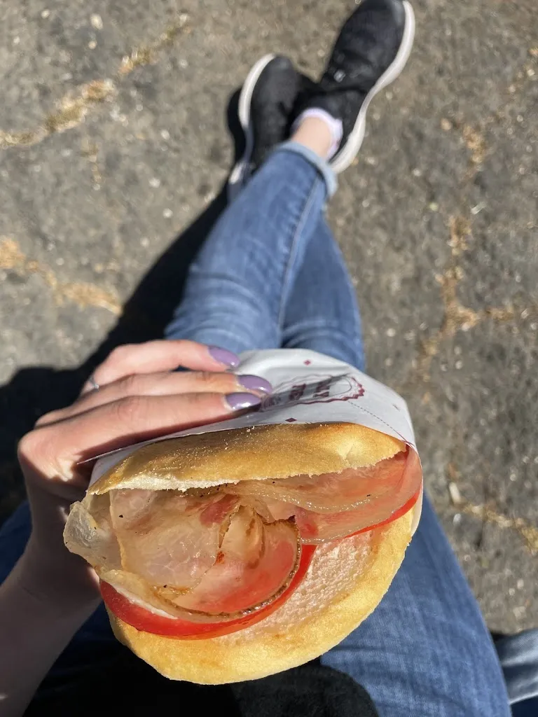 Filomena Auletta_Il mago del panino_Colle Mainello_review