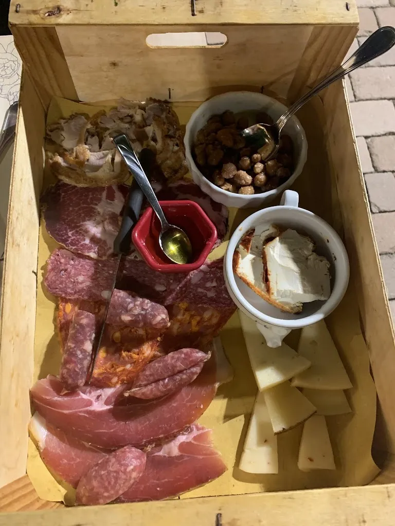 Qui e Ora | Arrosticini, Pinsa Romana E...._Colle Mainello_slider_image_3