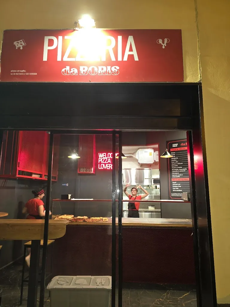 Jessica Rossi_Pizzeria da Boris_Colle Mainello_review