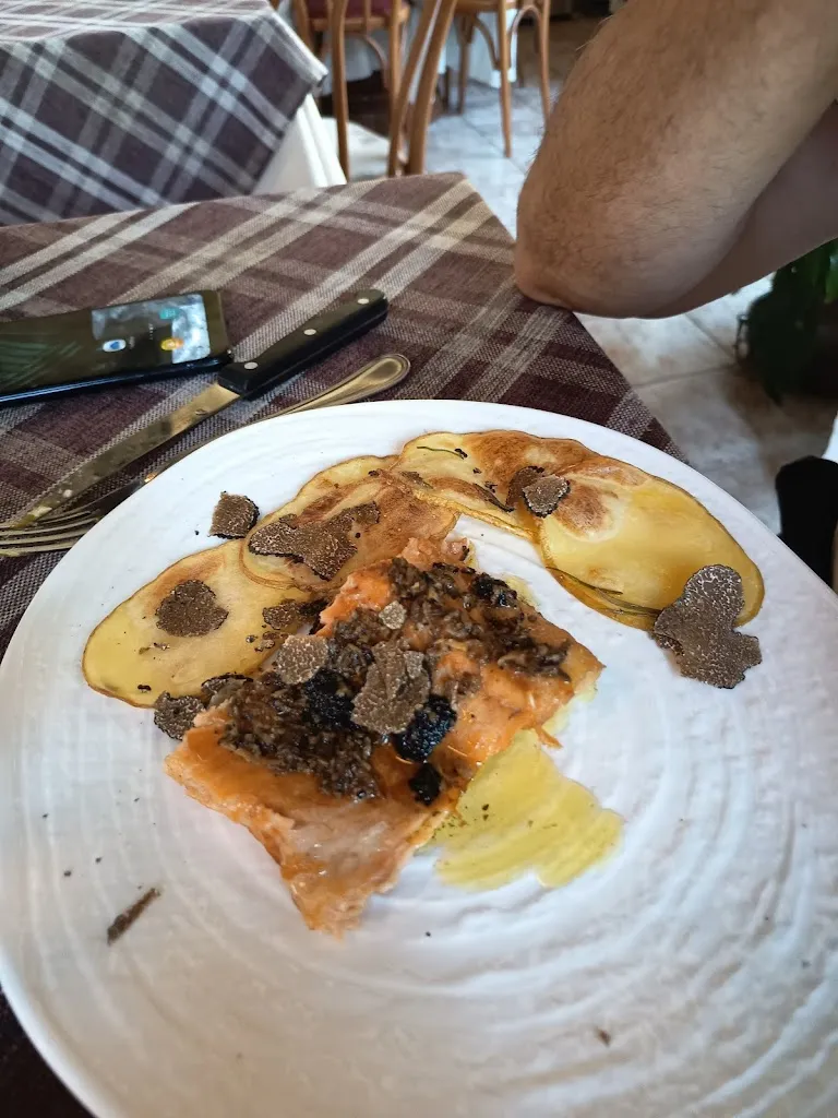 Pizzeria Trattoria Da Sergio_Colli sul Velino_slider_image_3