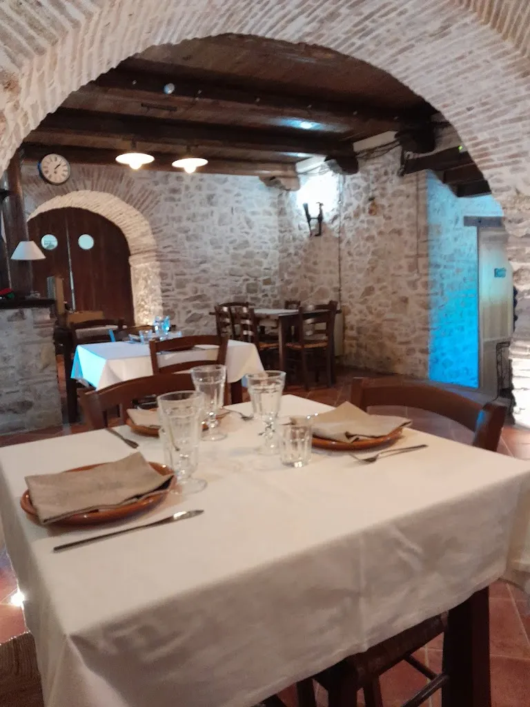 Massimo Rinaldi_Osteria Il filo rosso di coralli_Contigliano_review