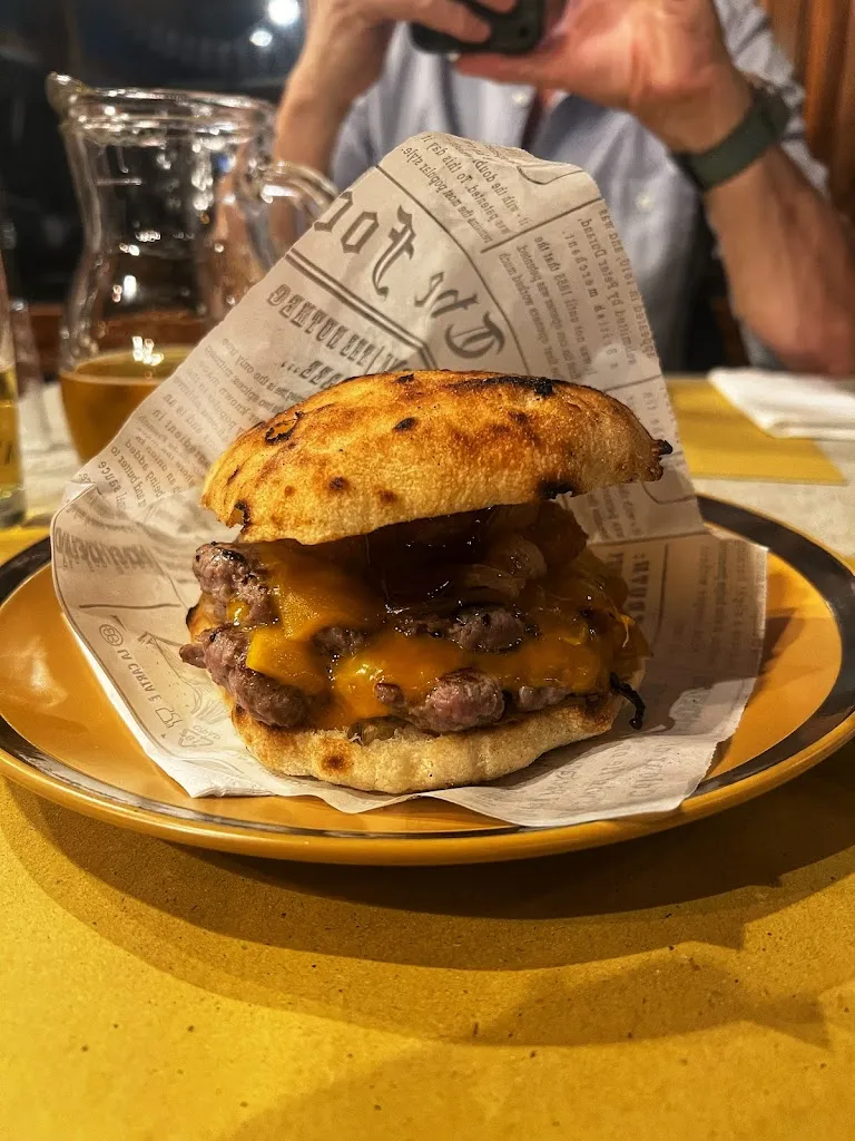 Elsa Molina_Pub Rifugio u Fum‘_Torricella Peligna_review