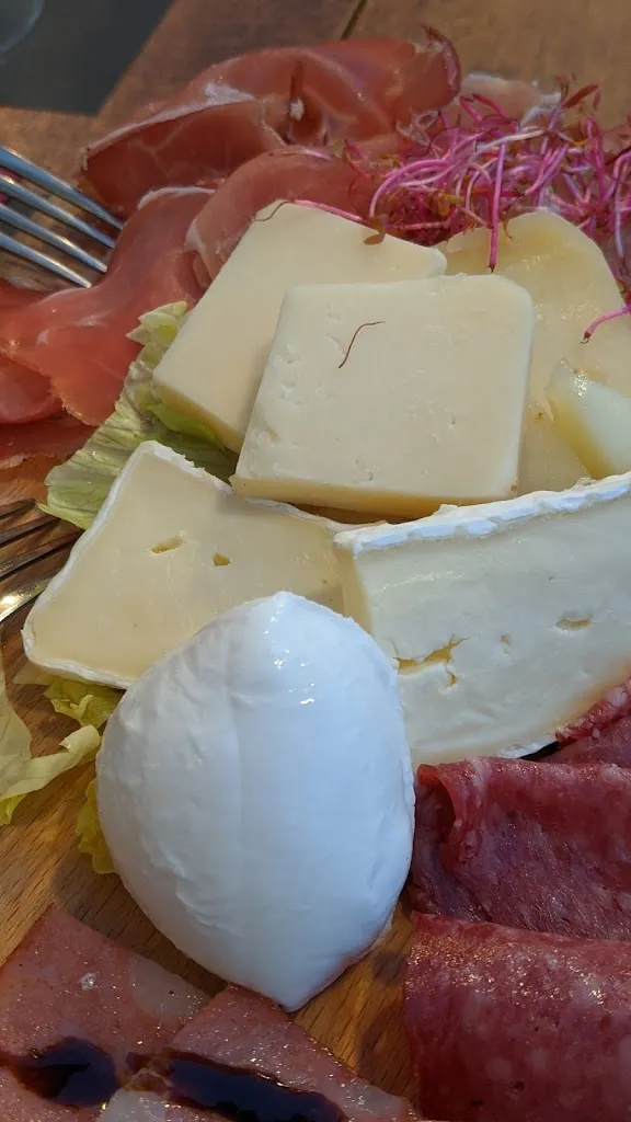 Vincenzo_The Village_Corcolle_review