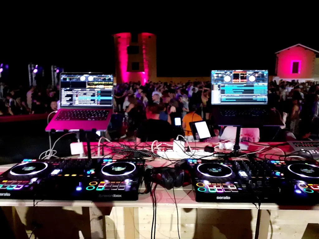 Ariela Rossini_Borgo Terra Luna_Corcolle_review