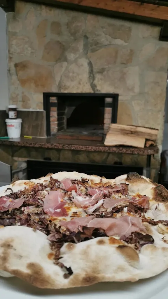 Virginia Donnarumma_Lupo satollo_Corcolle_review