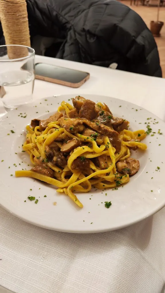 iacopo mezzanotte_Ristorante pizzeria - La Foresteria _Cottanello_review