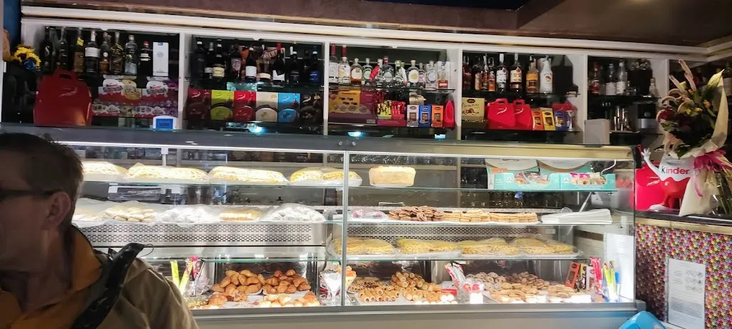 Caffè Del Corso restaurant in Torricella Peligna