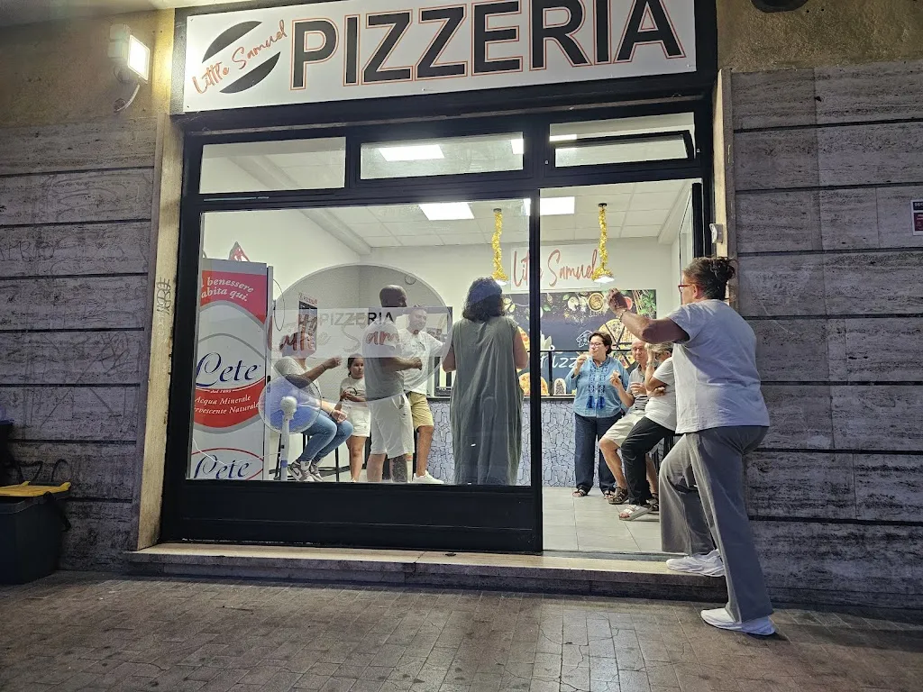 Pizzeria Little Samuel restaurant in Colleferro