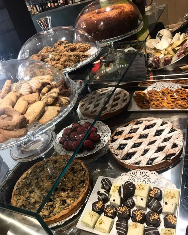 111b Bistro-Cocktail Bar_Colleferro_slider_image_2