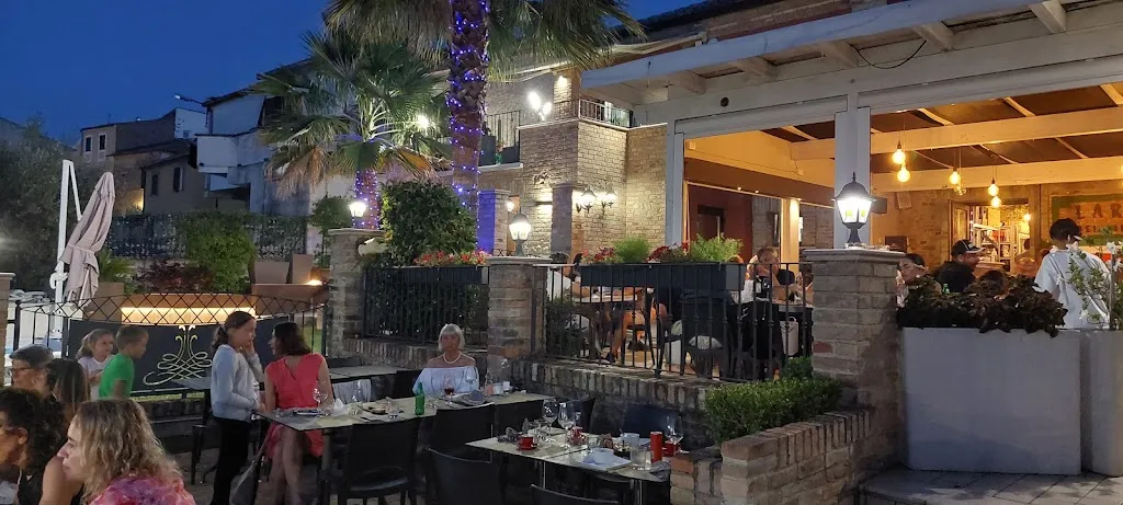 gabor zakarias_Largo del Mulino_Tortoreto_review