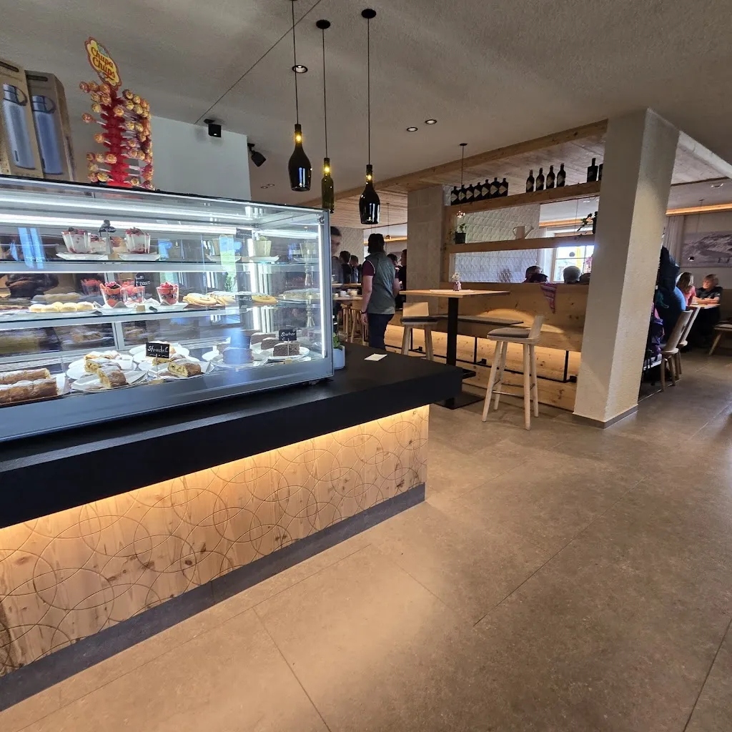 Rifugio Alpino Pralongià_Corvaro_slider_image_3