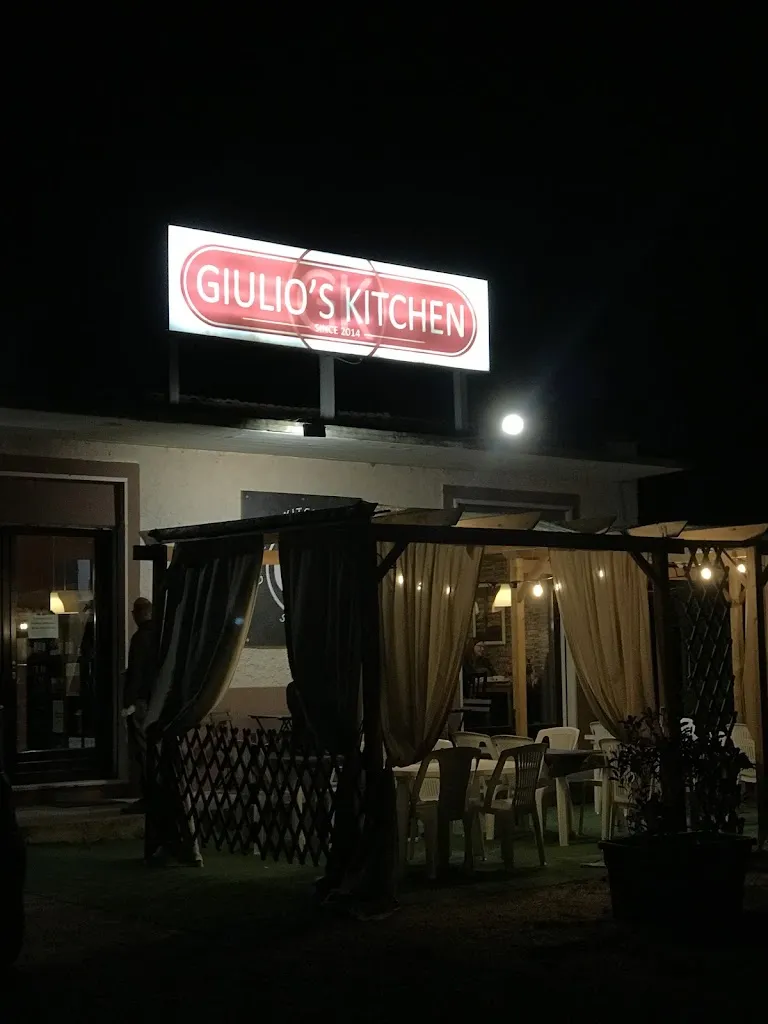 Massimo Cammerinesi_Giulio's Kitchen Bistrò_Fabrica di Roma_review