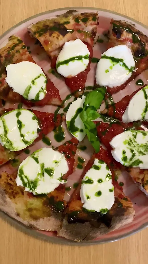 Mater di Amalia Costantini_Fiano Romano_slider_image_2