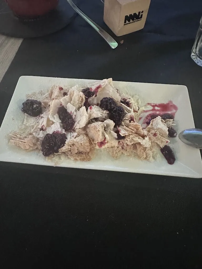 Umut Toker_Calzoneria Planet Garden_Ferentino_review