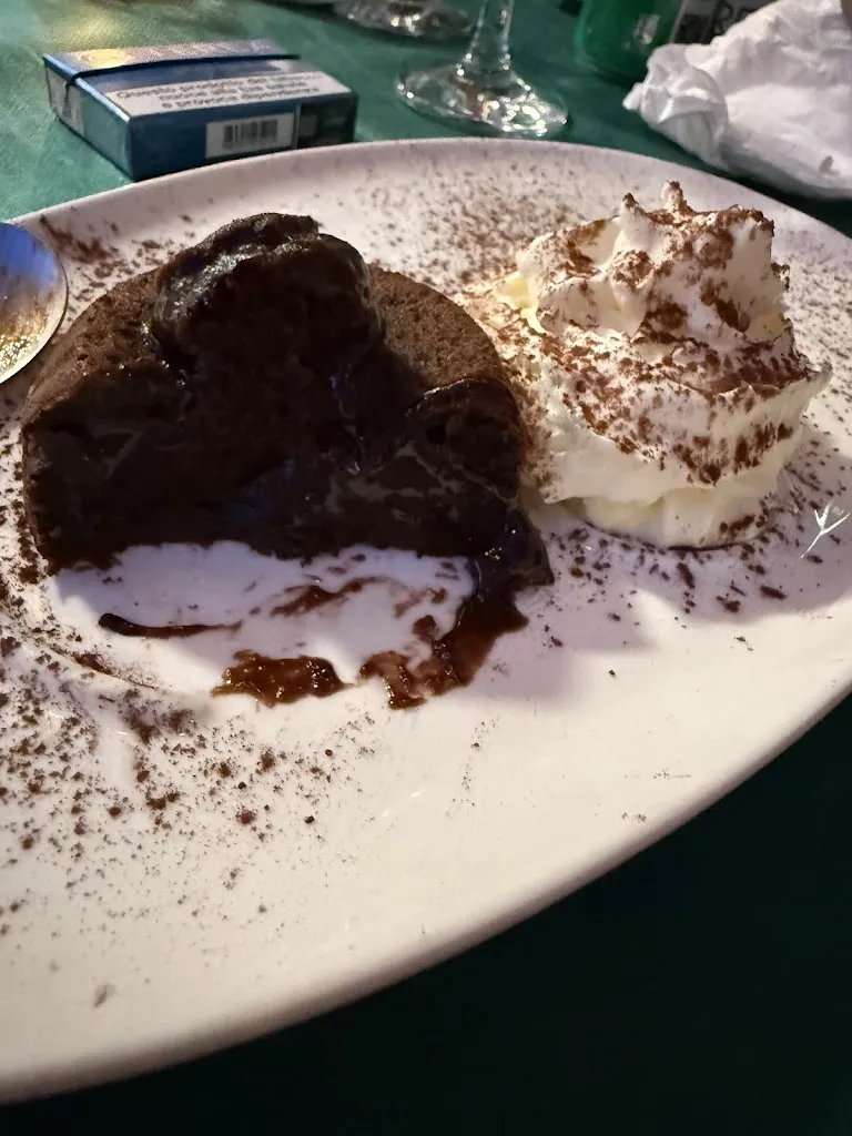 Catalina Dominte_Pizzeria La Lanterna_Ferentino_review