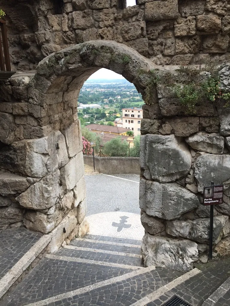 Hans-Peter Dahlmanns_Hotel Fontana Olente_Ferentino_review