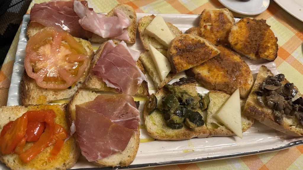 Mauro Rastelli_Bar Arrosticini El Guirero_Tossicia_recensione