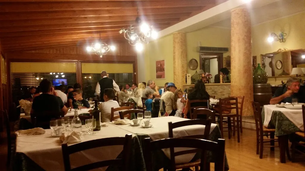 Ristorante Belvedere "La Rosa dei Venti" restaurant in Turrivalignani