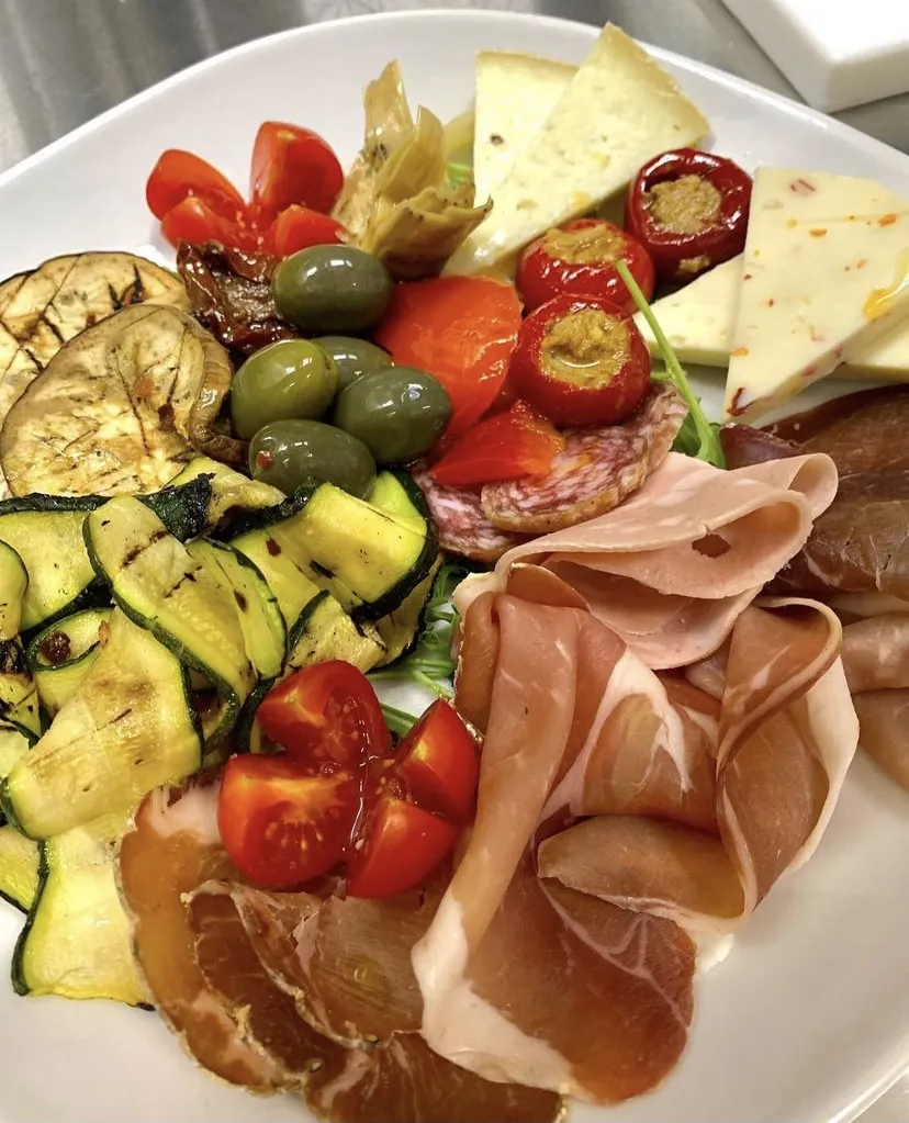 GoGo Steakhouse Food&Drink - Fiuggi_Fiuggi_slider_image_3