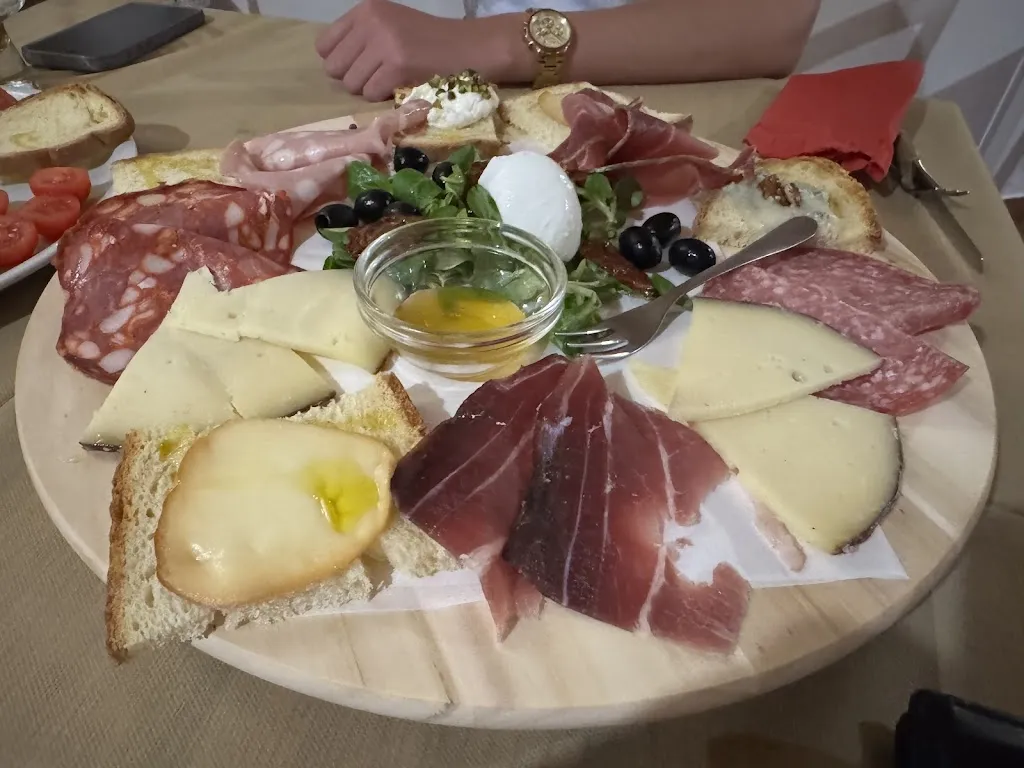 Bar trattoria Centro Storico_Treglio_slider_image_2