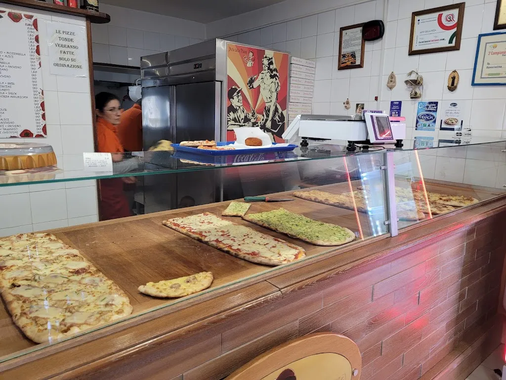 Russell Hirschorn_Pizzeria Fiuggi - Arte Della Pizza Fiuggi_Fiuggi_review