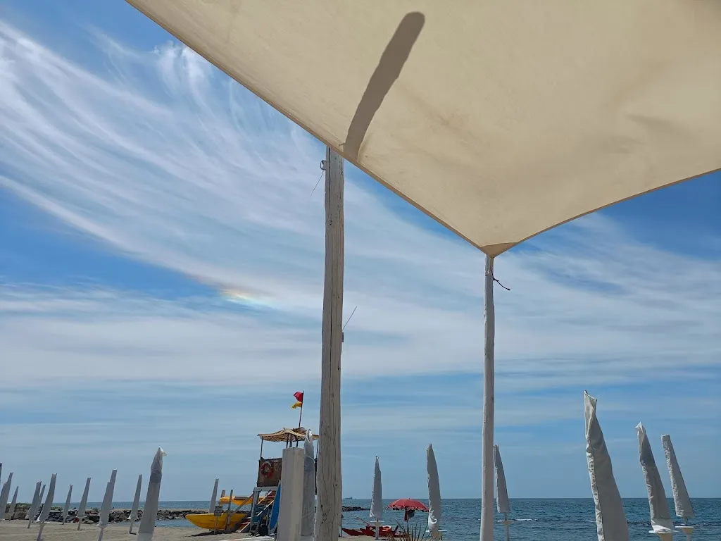 Iulia Crucian_Stabilimento Balneare Ristorante Arcobalenobeach_Focene_review