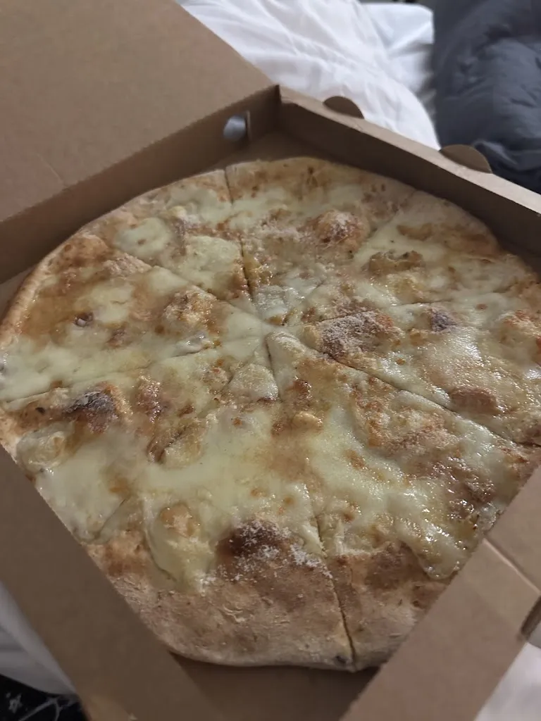 Anastasiia Globets_Sforna la pizza_Focene_review