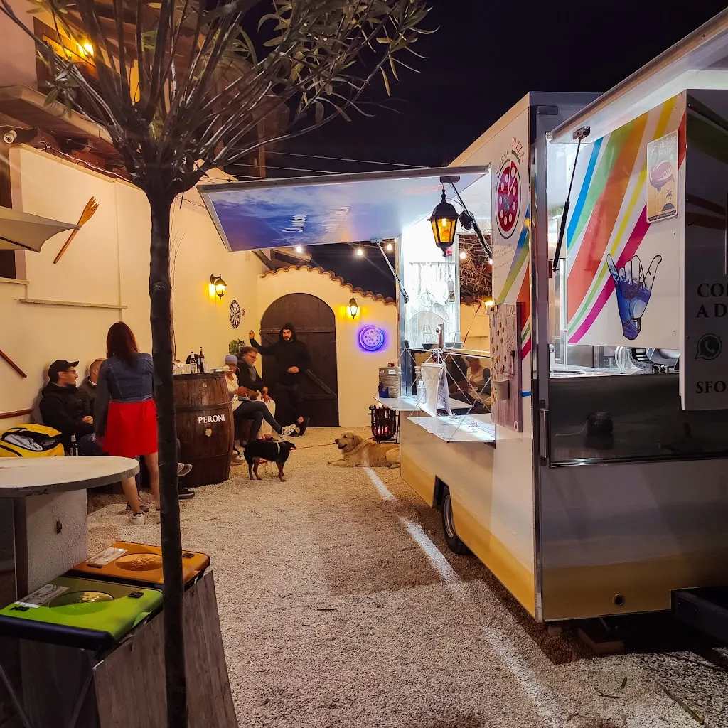 Sforna la pizza restaurant in Focene