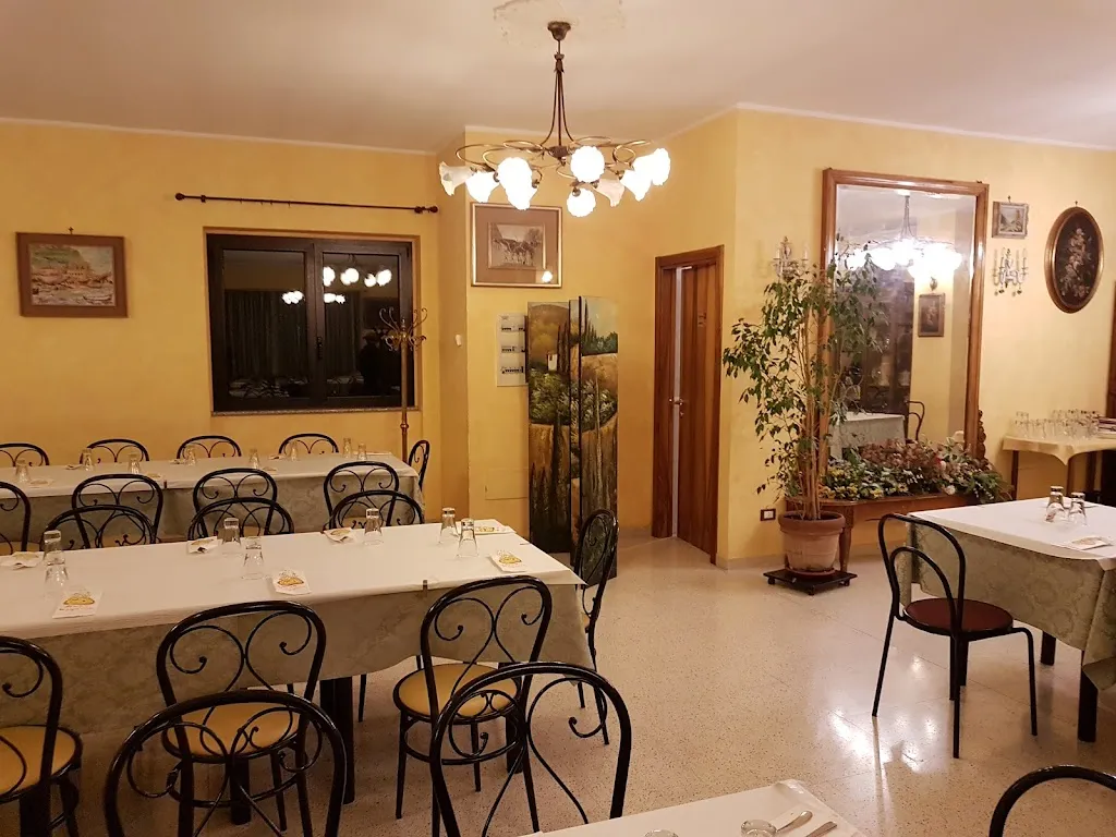 Ristorante Pizzeria Mondo Antico_Treglio_slider_image_1