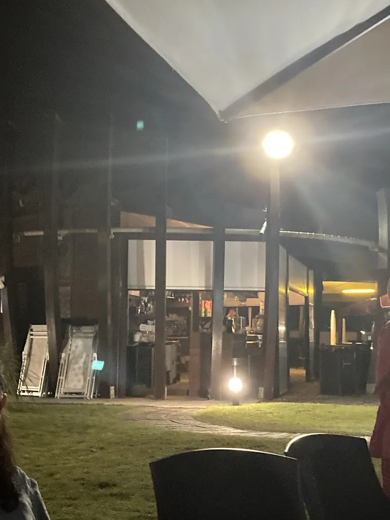 Julian Frommling_Waterfront Beach_Focene_review