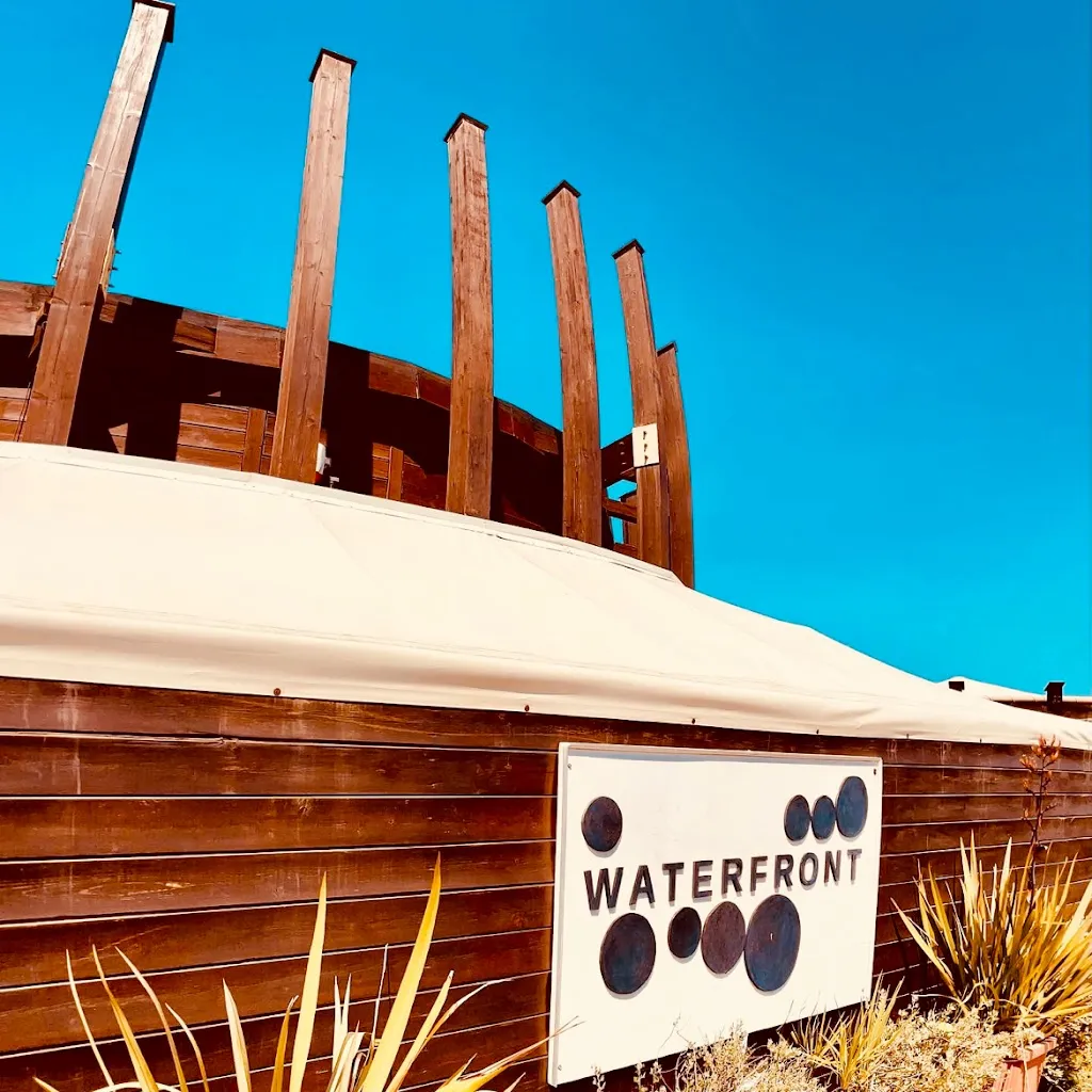 Waterfront Beach_Focene_slider_image_1