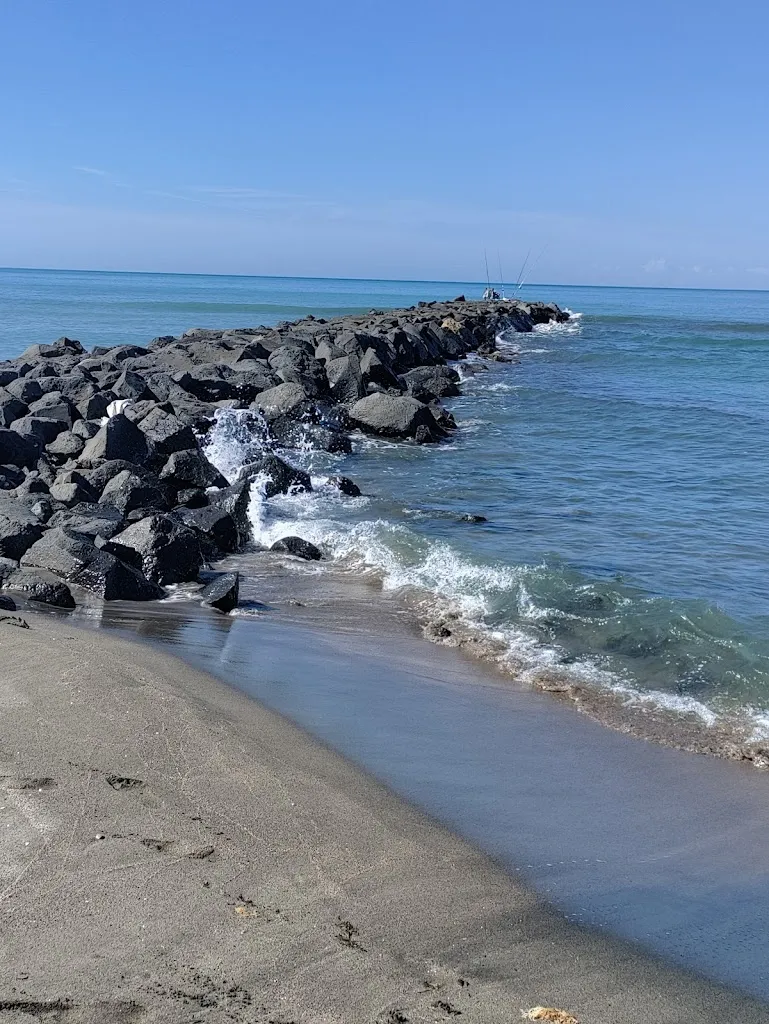Waterfront Beach_Focene_slider_image_3