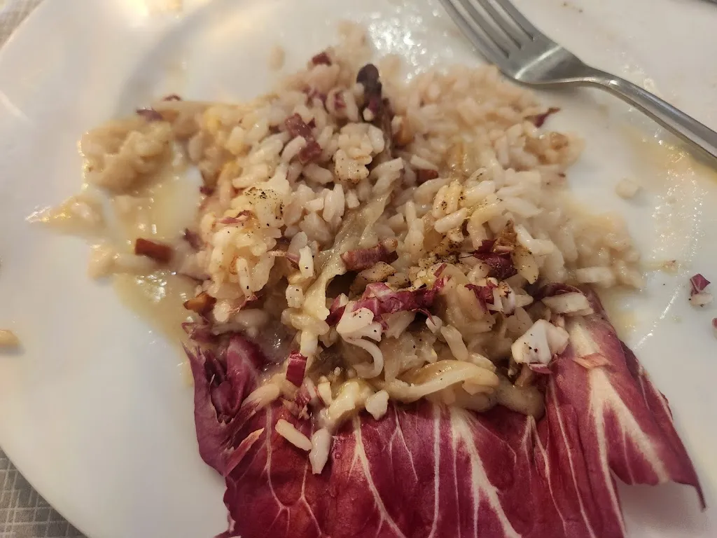 Noel Perkins_La Pecora Nera_Fiumicino-Isola Sacra_review