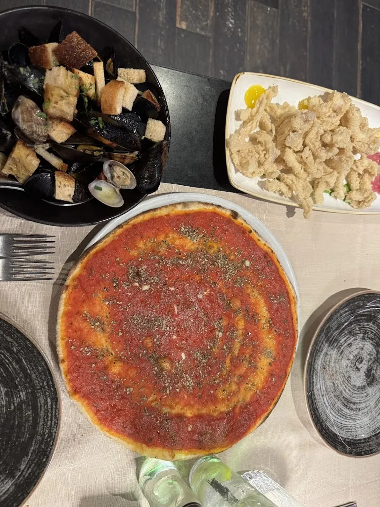 Kayla Gomez_Cielo_Fiumicino-Isola Sacra_review