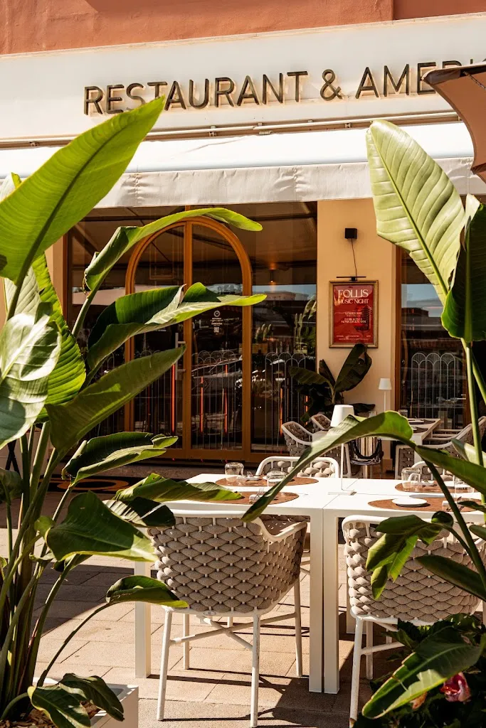 FOLLIS - Ristorante & American Bar restaurant in Fiumicino-Isola Sacra